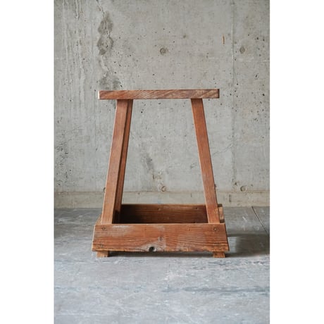 台 Wooden stand