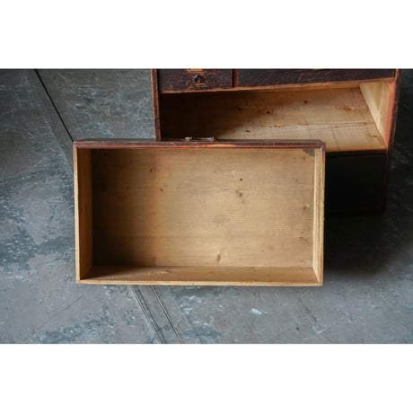 引き出し棚 Drawer