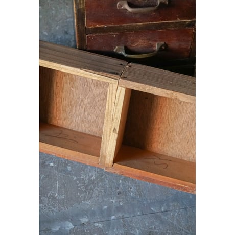 小引き出し　Drawer