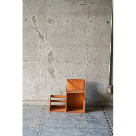 本立て　Book stand