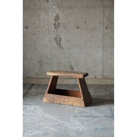 台 Wooden stand
