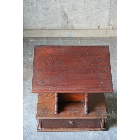 書見台 Wooden stand
