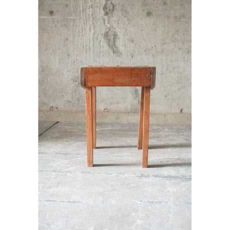 台 Wooden stand
