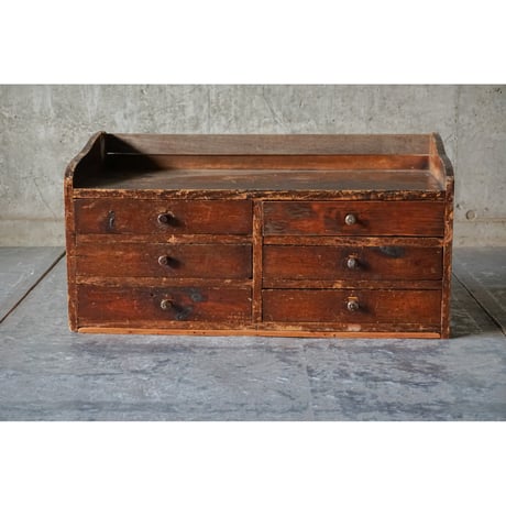 引き出し棚 Drawer