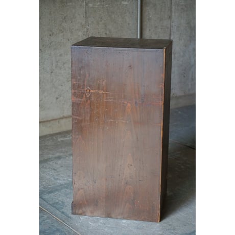 収納戸棚　Wooden shelf