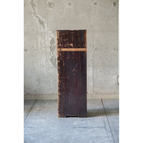 棚 Wooden shelf