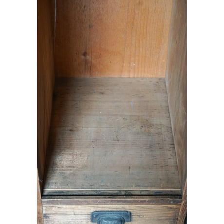 収納棚　Wooden shelf