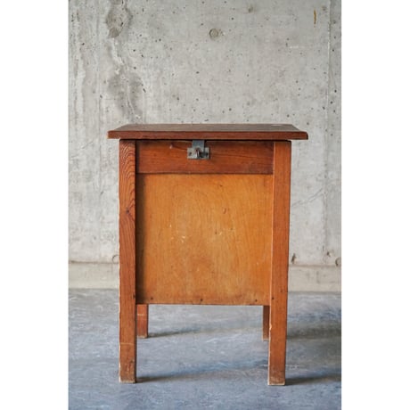 Denmark 収納付きスツール　Stool
