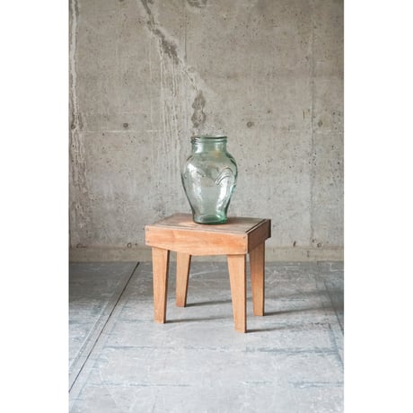 台 Wooden stand