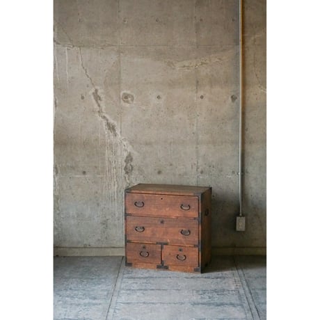 引き出し棚　Drawer