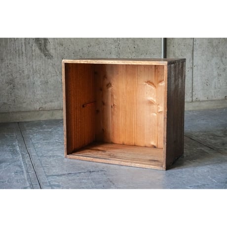 戸棚 Cupboard