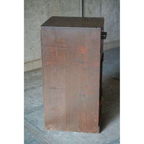 収納戸棚　Wooden shelf