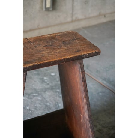 台　Wooden stand