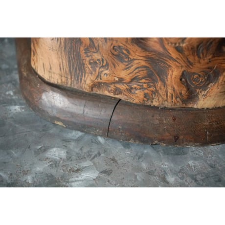 火鉢　Wooden object