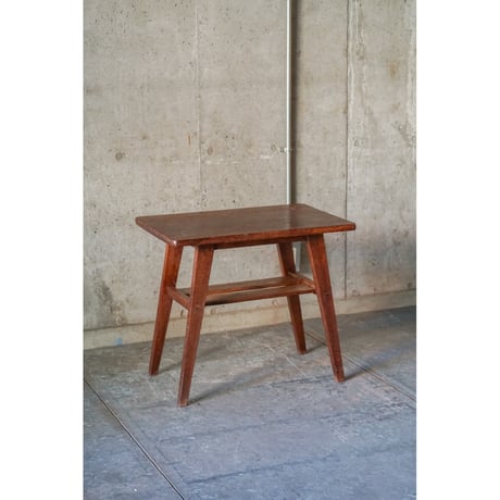 サイドテーブル　Side table