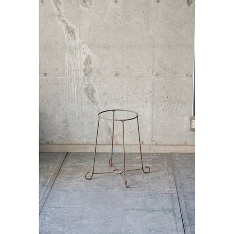 鉄枠スタンド　Iron stand