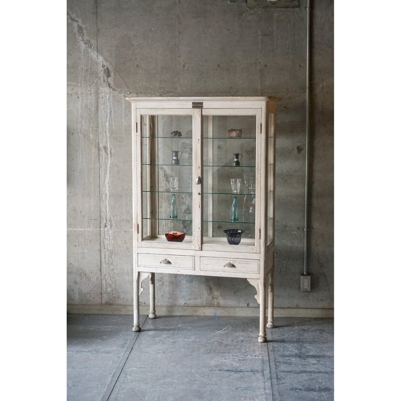 ヴィンテージ/シャビー■ケビント■医療棚/薬棚インダストリアル■店舗什器 white-cabinet_a.jpg?fit=600,