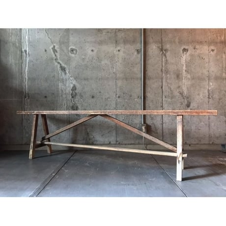 ベンチ