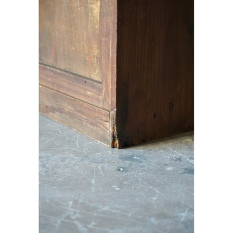 戸棚 Cupboard