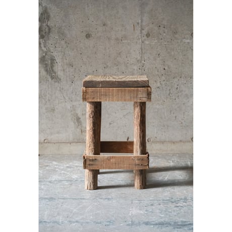 台 Wooden stand