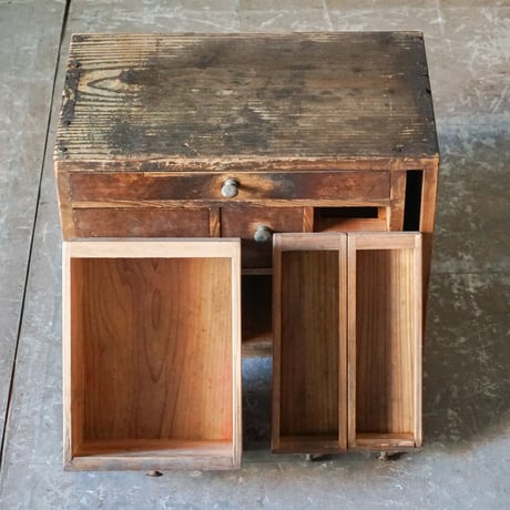 小引き出し　Drawer