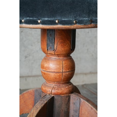 スツール　Stool