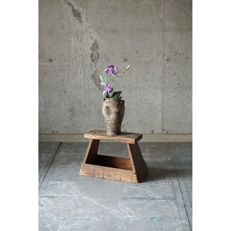 台 Wooden stand