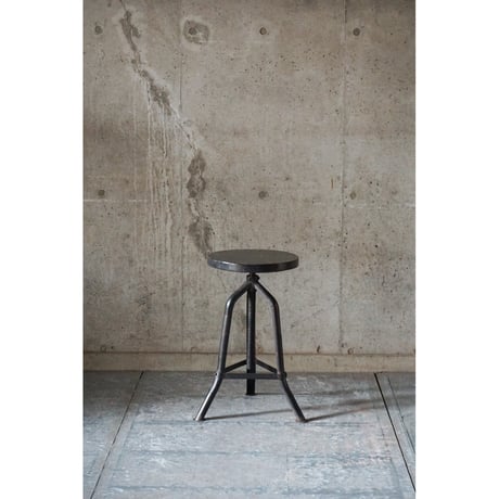 アイアンスツール　Stool