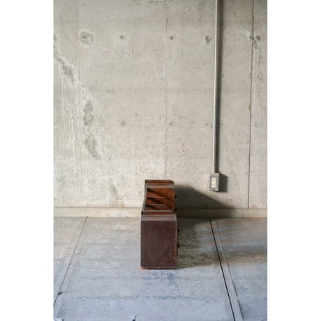 本立て　Book stand