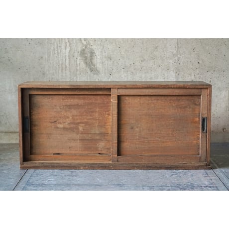 戸棚　Wooden shelf
