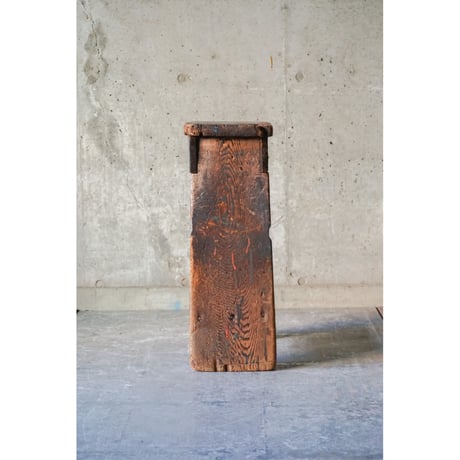台 Wooden stand