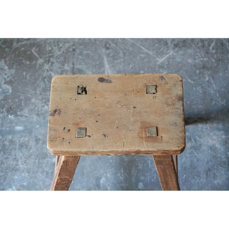 台 Wooden stand