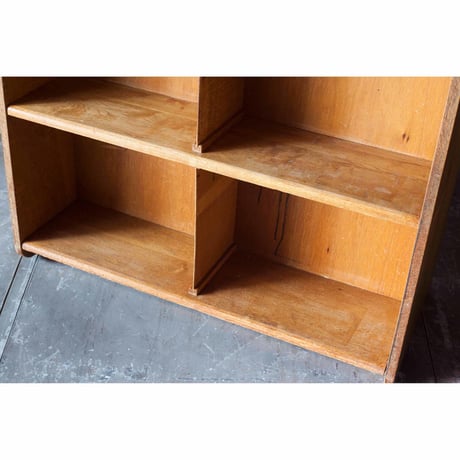 図書館の棚