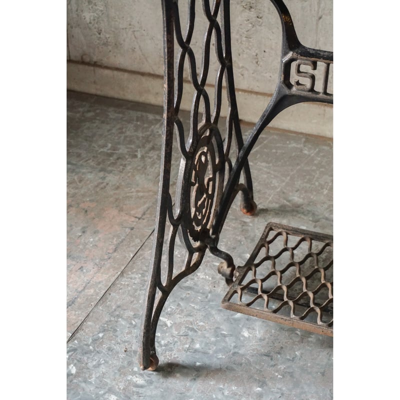 ミシン脚テーブル | SOWGEN