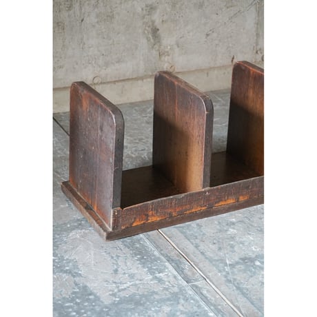 本立て Book stand