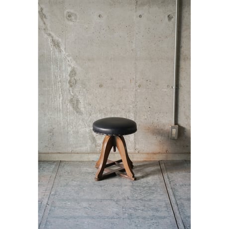 回転スツール　Stool