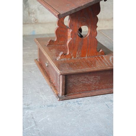 書見台 Wooden stand