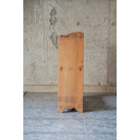 棚 Wooden shelf