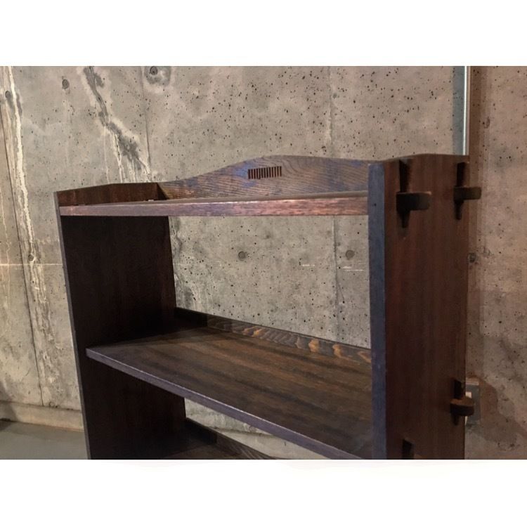 古い木製の楔棚 くさびの本棚 古家具 | ju-gu