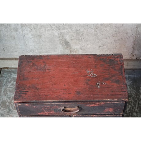 引き出し棚　Drawer