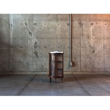 半円ガラスショーケース