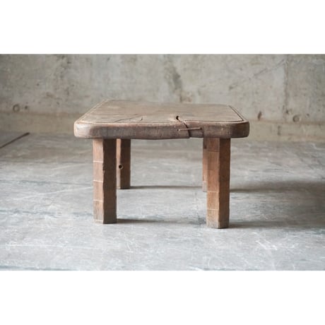 展示台 Low table