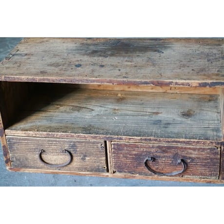 収納棚 Wooden shelf