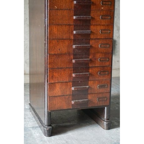 引き出し棚　Drawer