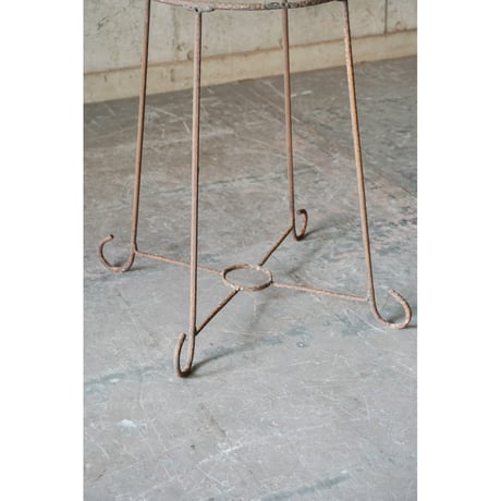 鉄枠スタンド　Iron stand