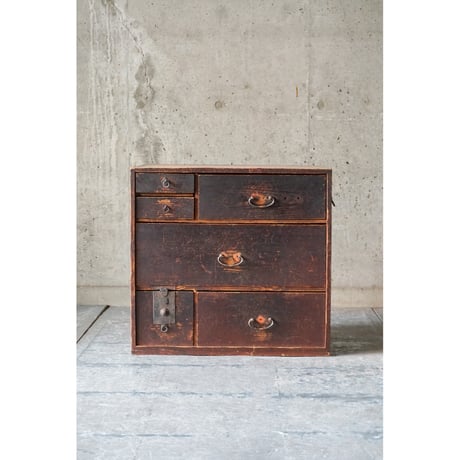 引き出し棚 Drawer