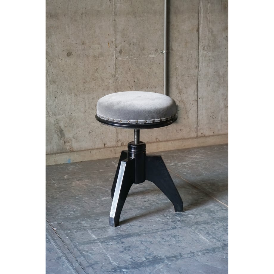 68131d9a84748700455b30bf