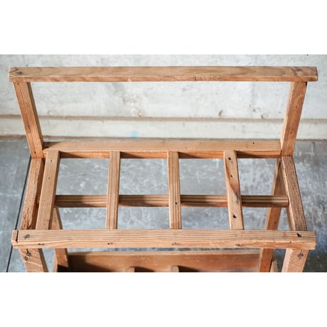 木製スタンド　Wooden stand