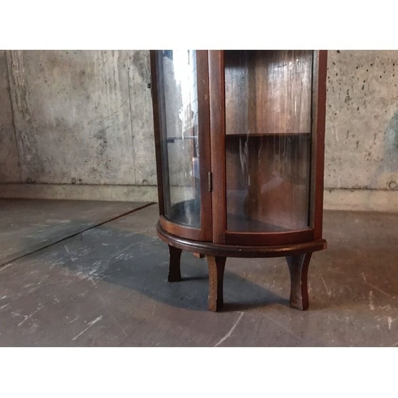 半円ガラスショーケース | SOWGEN