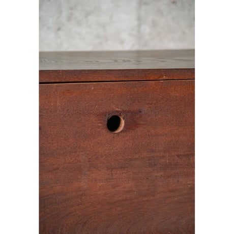 戸棚 Cabinet
